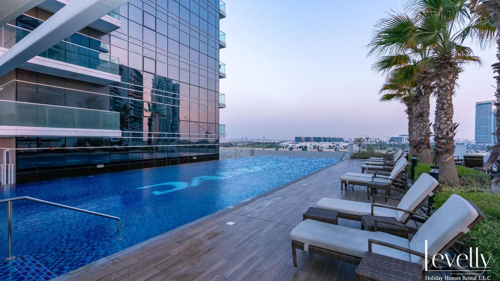 Luxury Studio In Damac Hills With Premium Amenities Dubai 0*,
